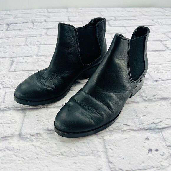 Cole Haan Pull On Chelsea Ankle Boots 6.5 Black Leather Round Toe Block Heel - Picture 1 of 11